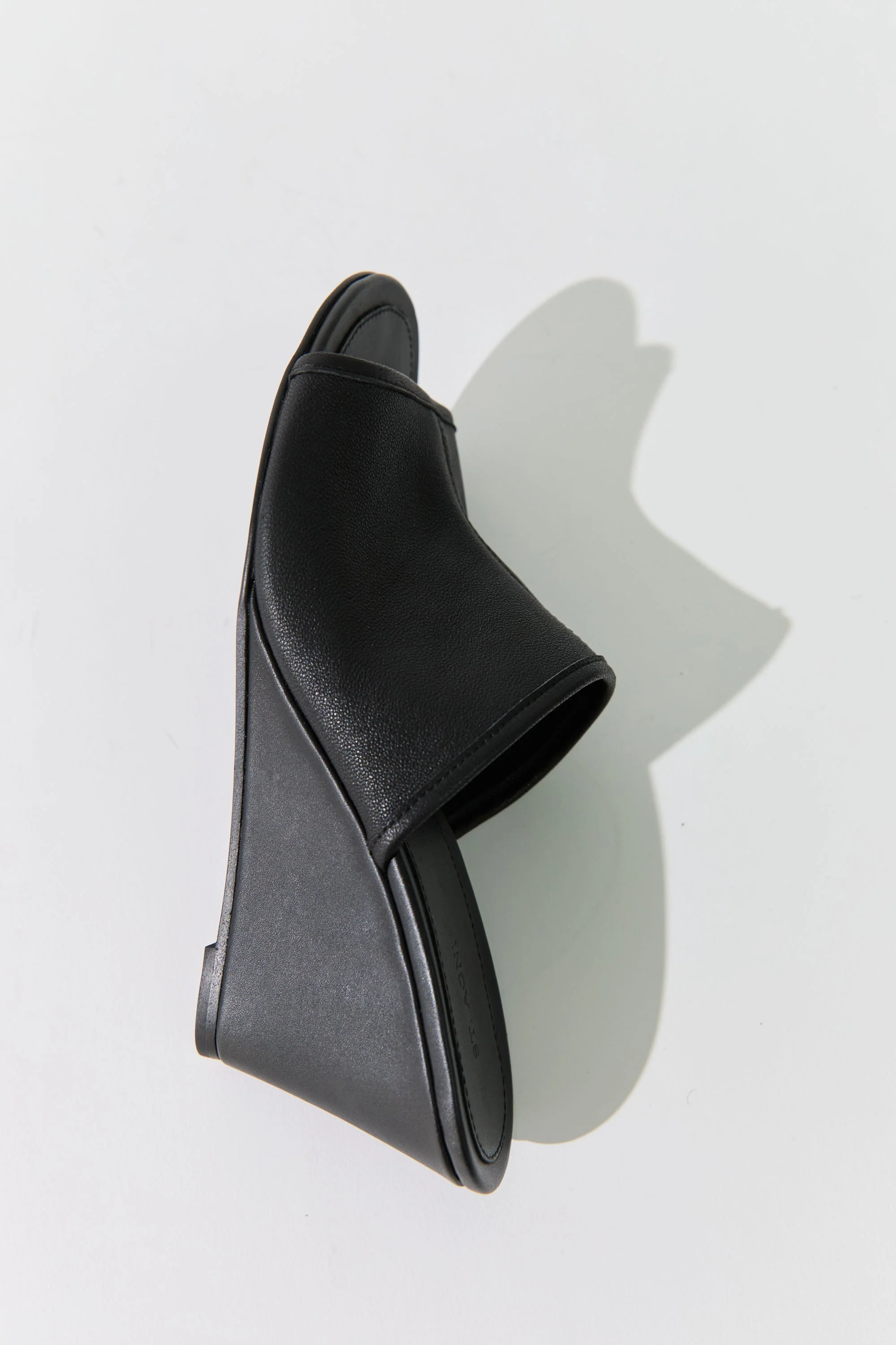 Bandeau Wedge - Black - Image 9