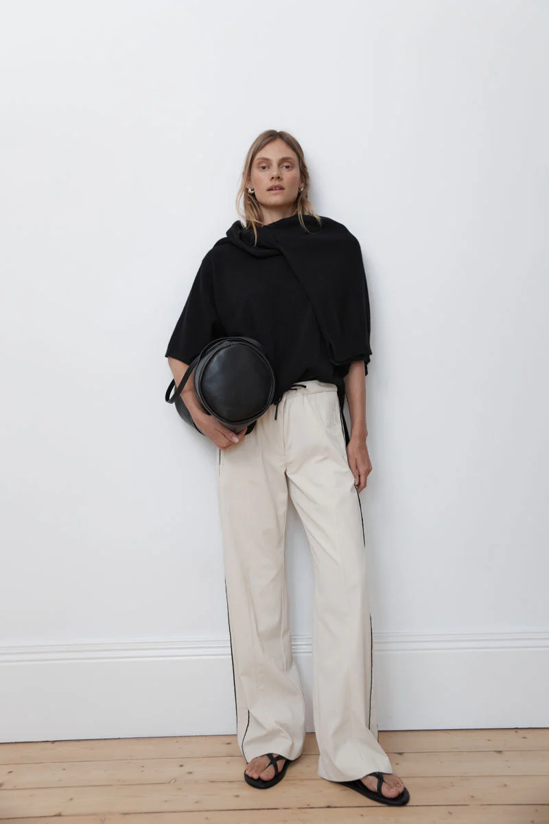 Cashmere Copain Tee - Black - Image 5