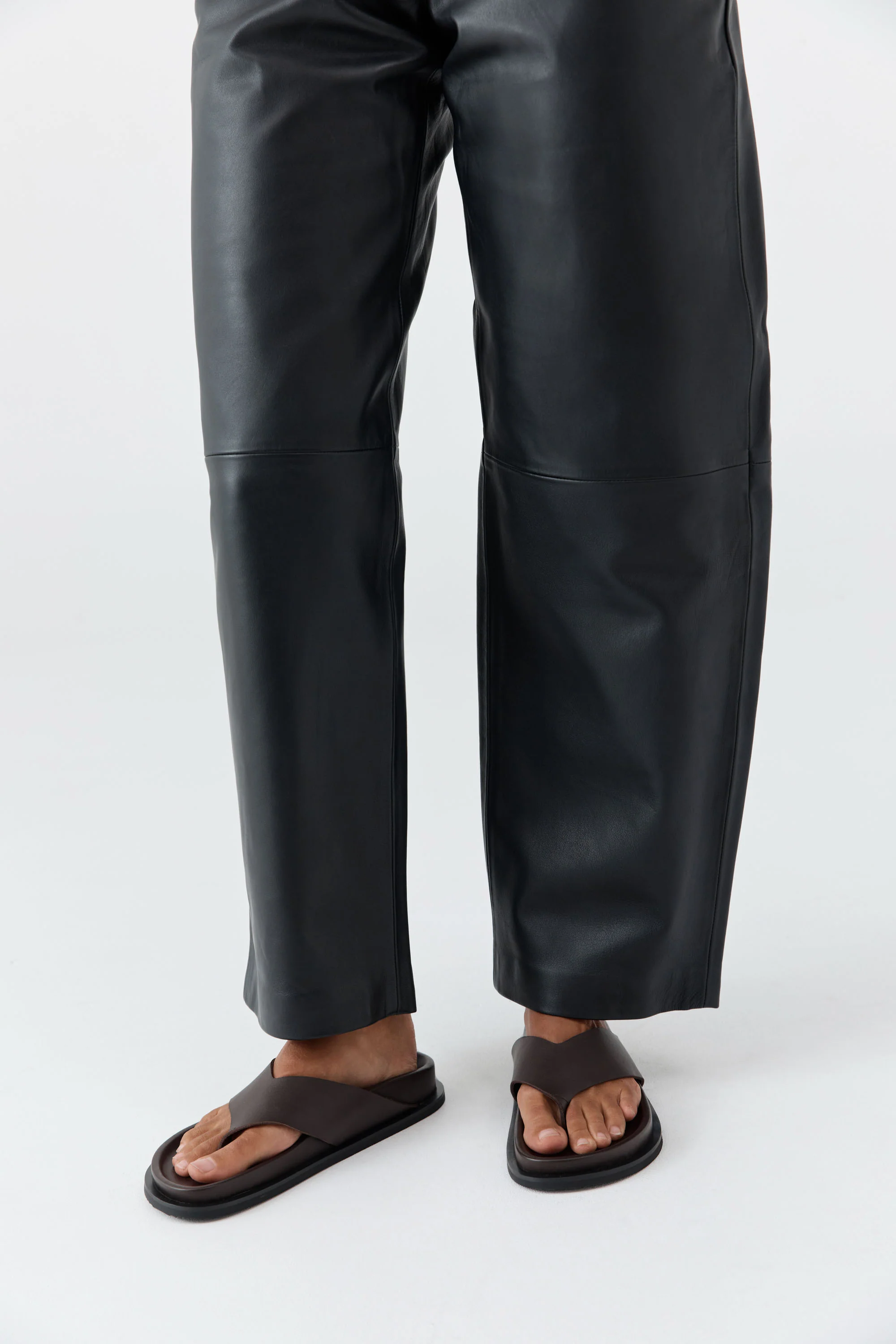 Classic Thong Slide - Coffee - Image 3