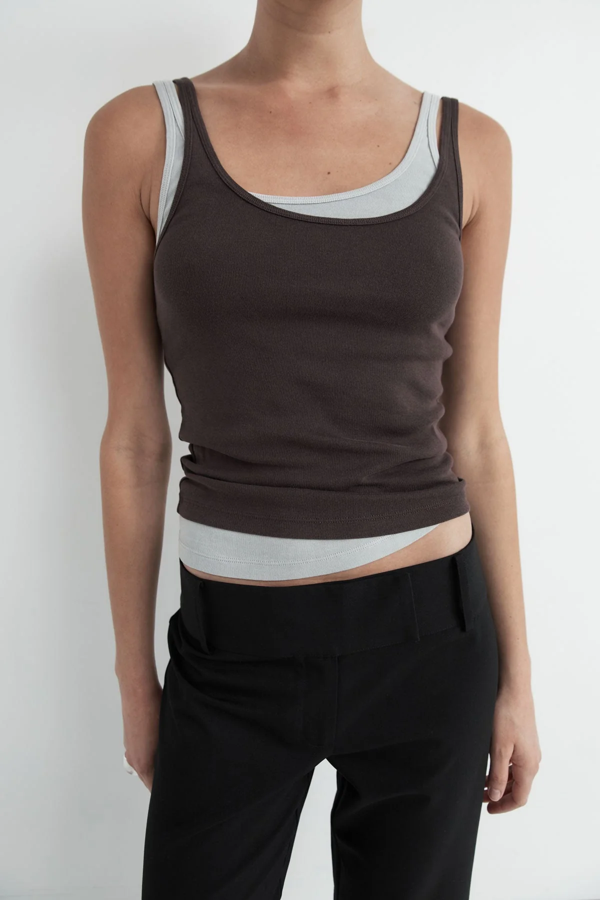 Organic Cotton Slim Scoop Tank - Raisin - Image 4