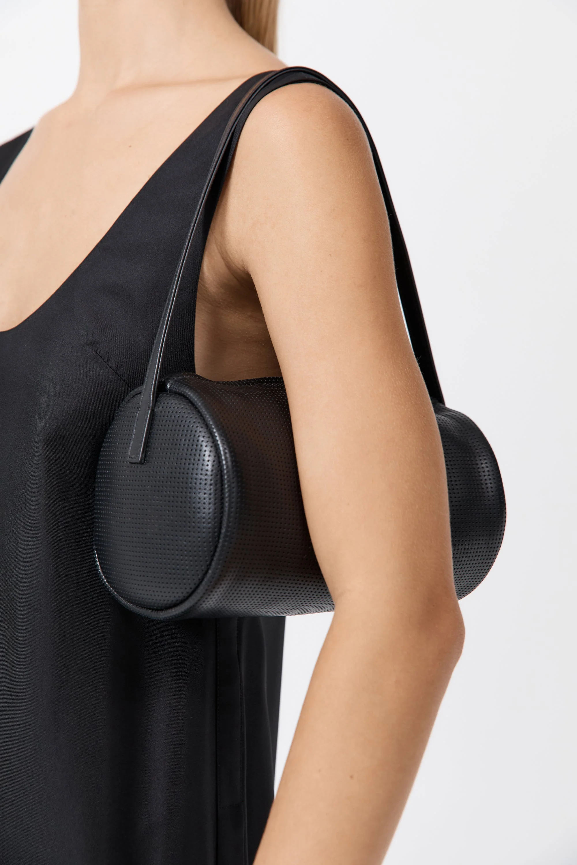 Perforated Connolo Shoulder Bag - Black - Image 5