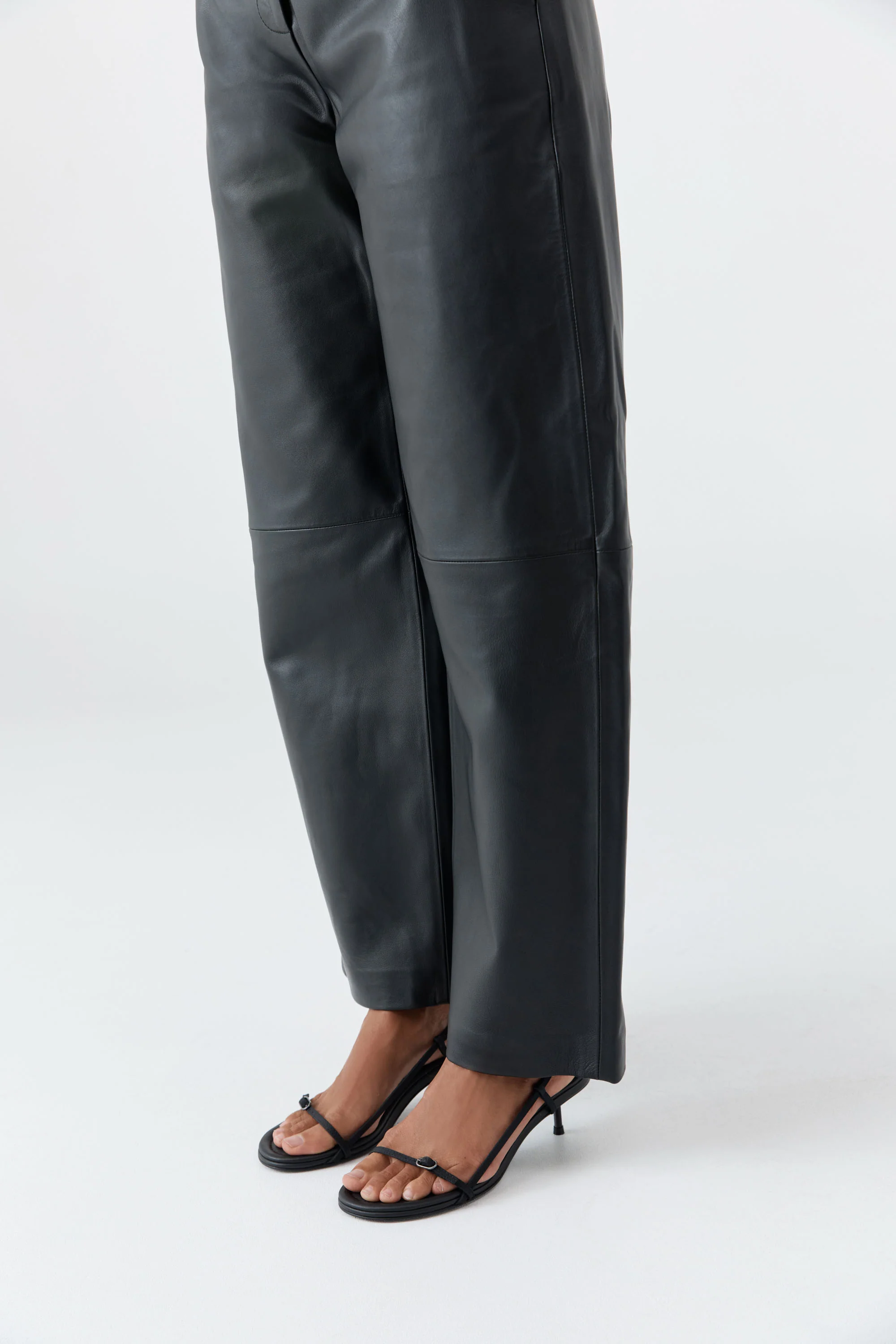 Petit Belt Sling Back Heel - Black - Image 5