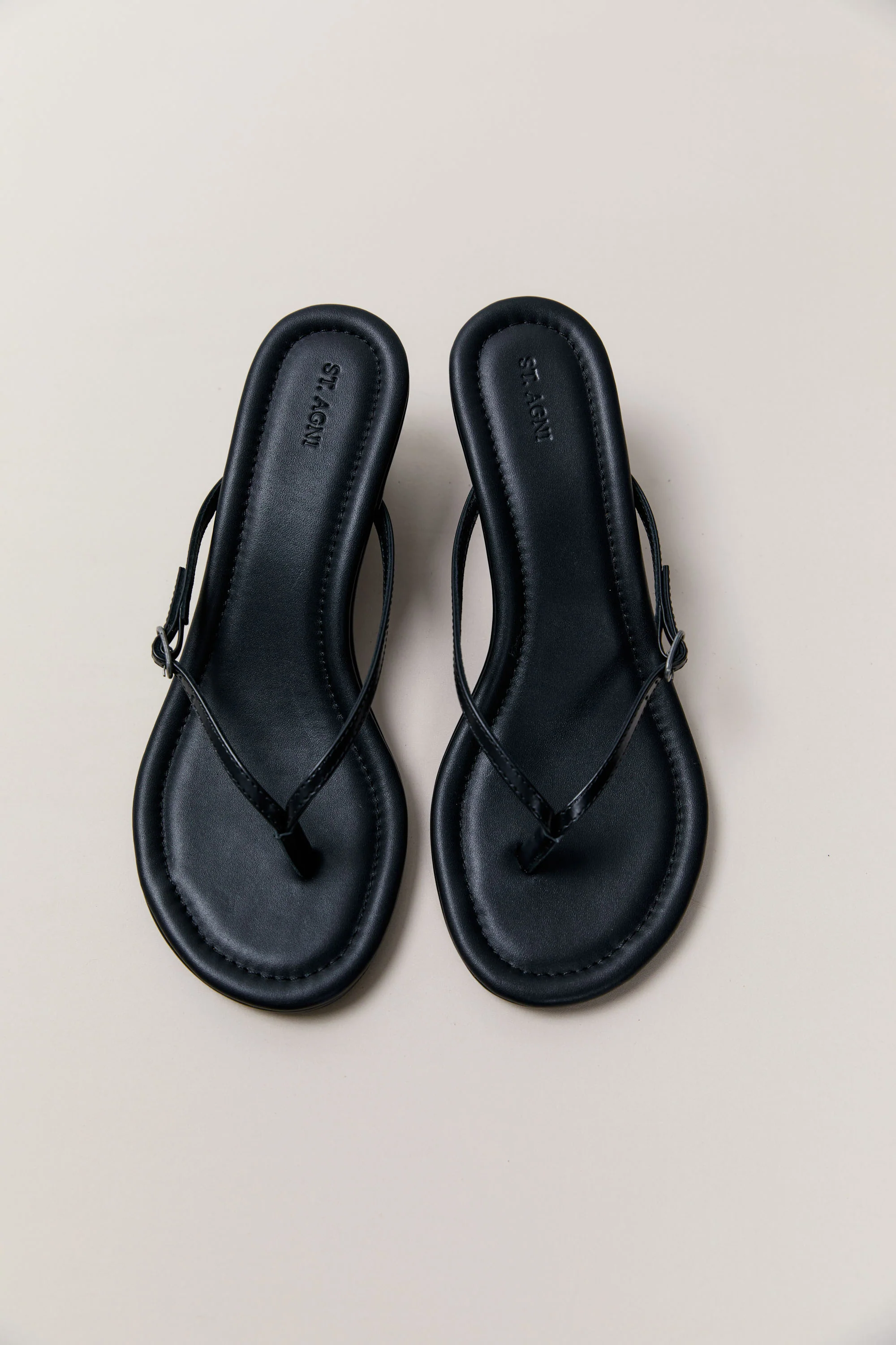 Petit Belt Thong Wedge - Black - Image 4