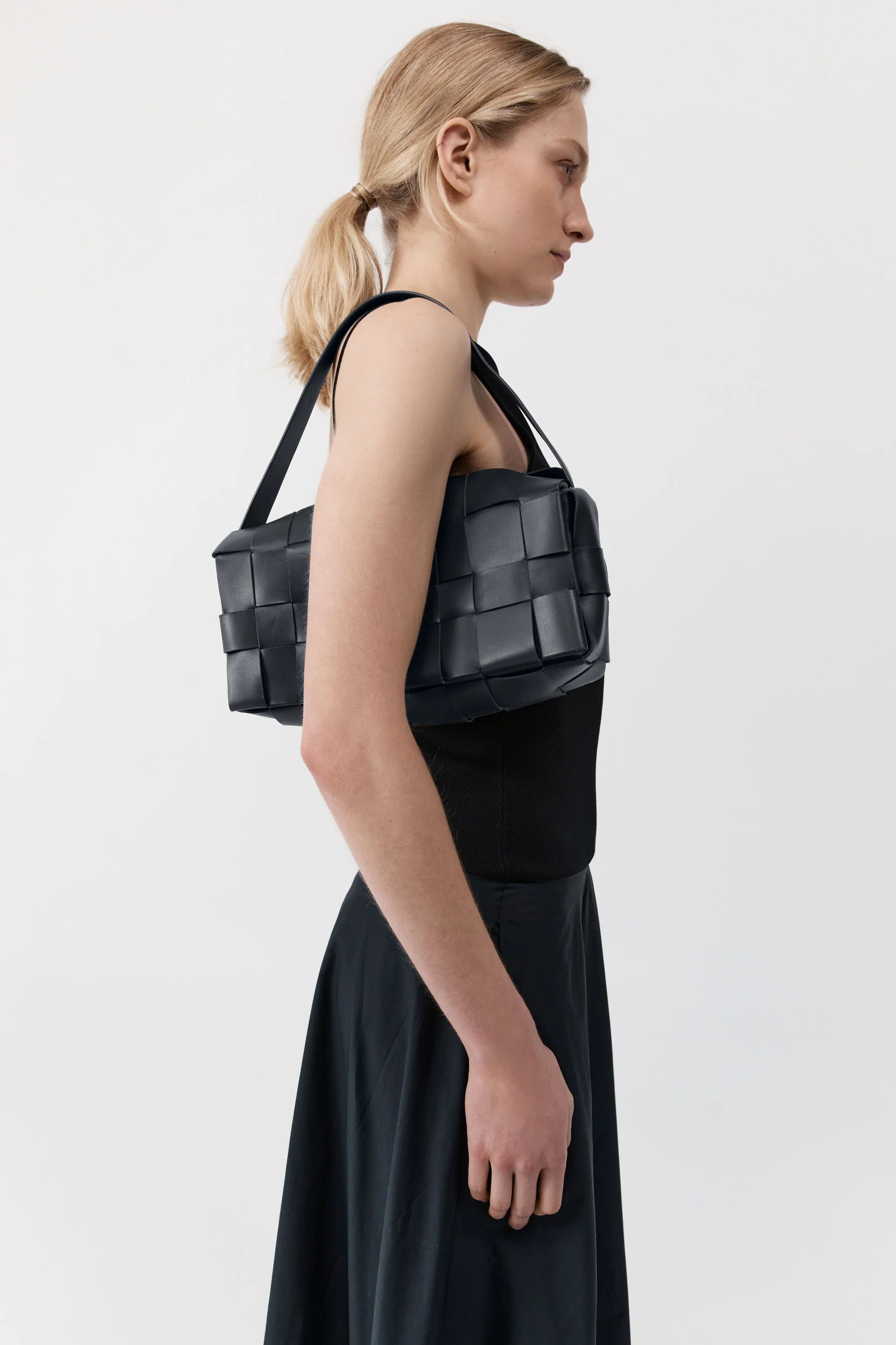 Woven Envelope Slim Tote - Black - Image 3